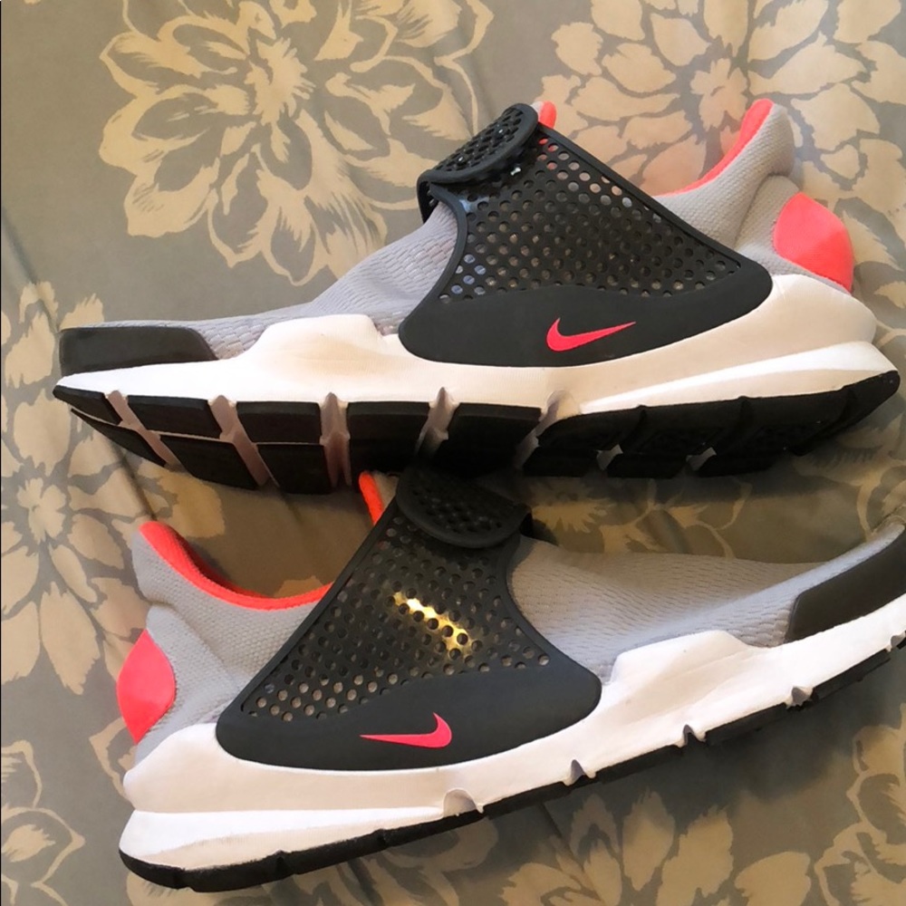 Nike Sock Darts Worn once